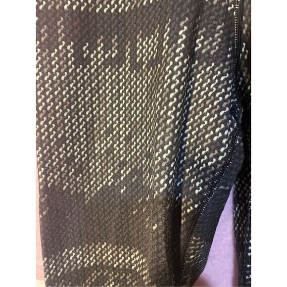 Nike women’s dry fit knit winter pattern leggings size XS - Picture 3 of 5